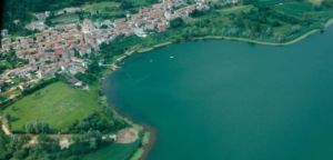 Foto aerea lago